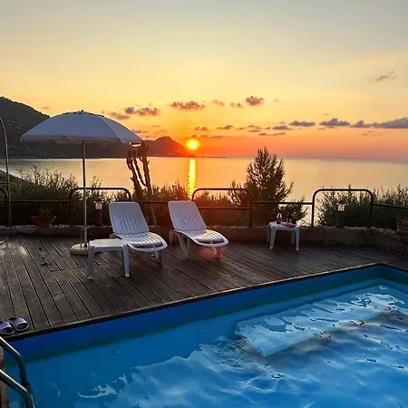 Ch Exclusive Aparthotel 4*